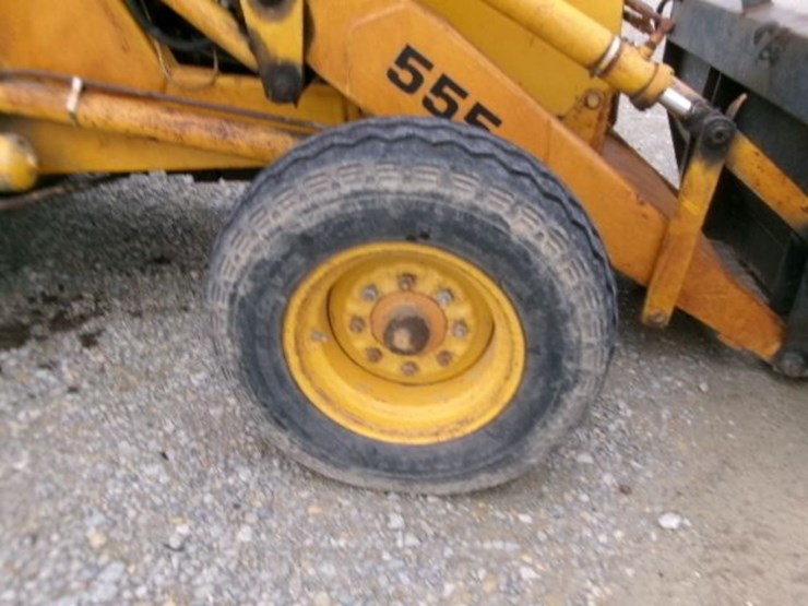 1979-ford-555-image-26