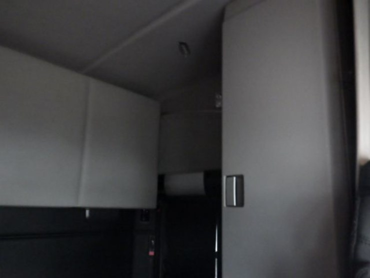 2022-kenworth-t680-image-5