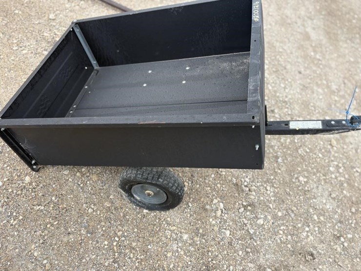 l3---agri-fab-lawn-cart-image-2