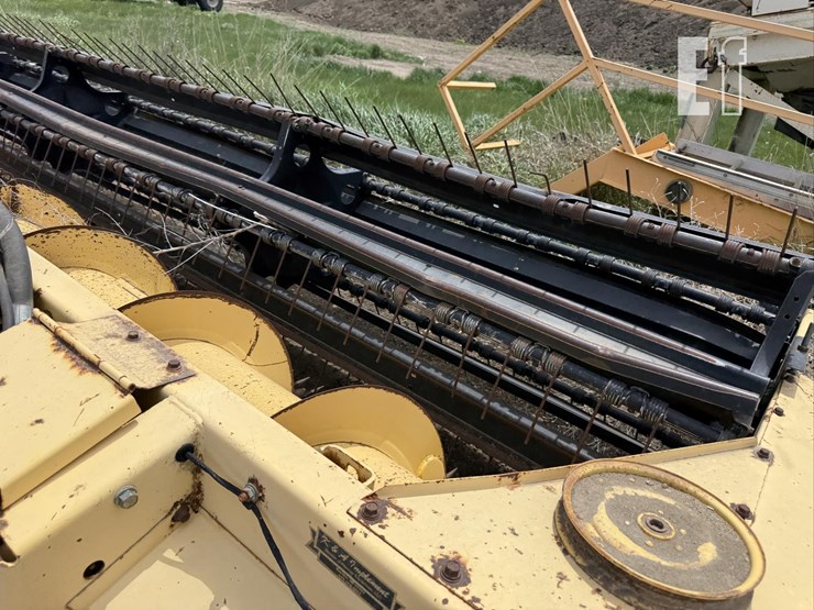 new-holland-2326-image-7