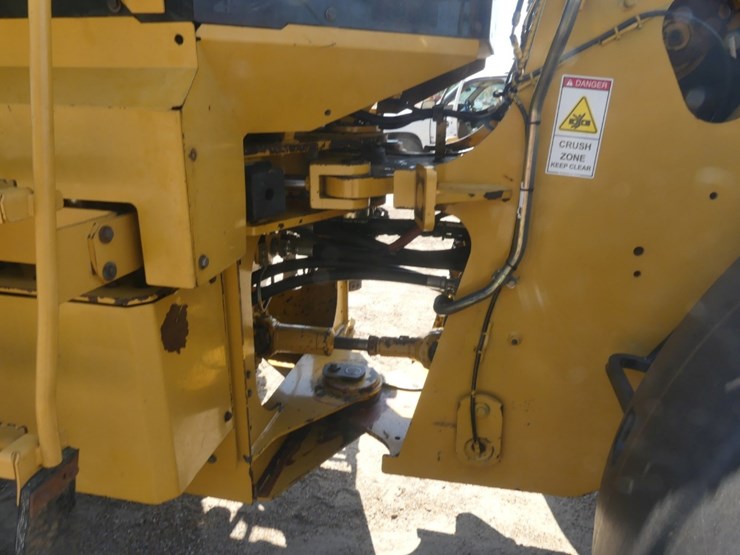 2006-caterpillar-930g-image-11