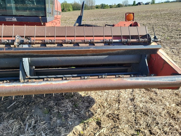 international-8840-swather-image-14