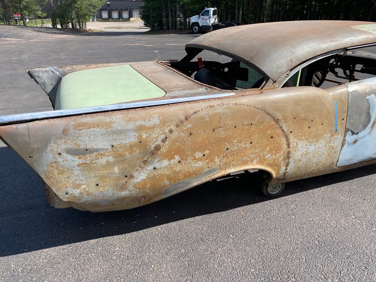 #110-•-1957-chevy-belair-2-door-hardtop-body-parts-(no-title)-(schofield,-wi)-image-39