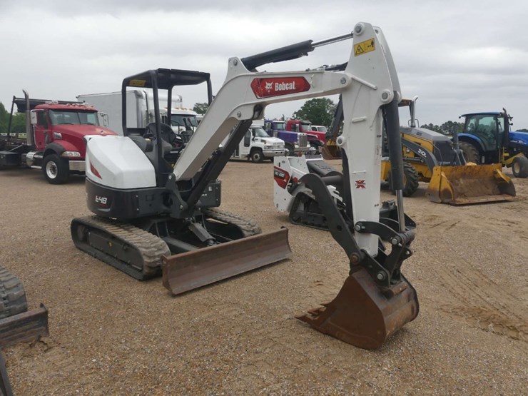 2024-bobcat-e48-image-2