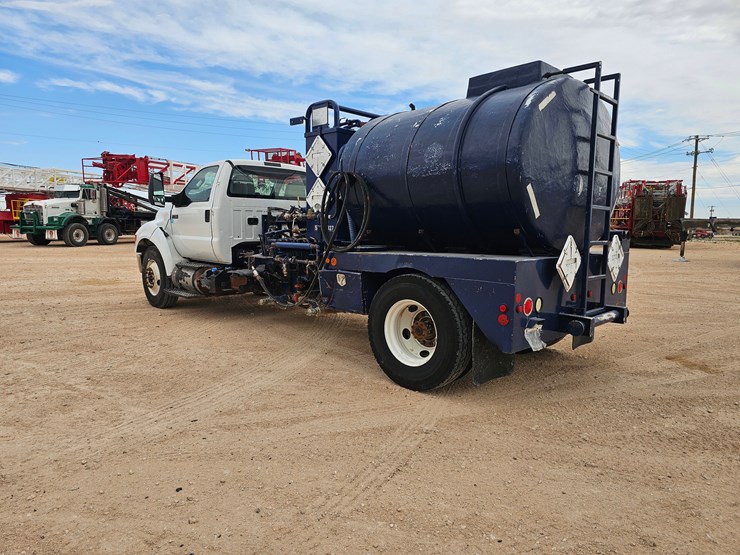 2015-ford-f750-image-3