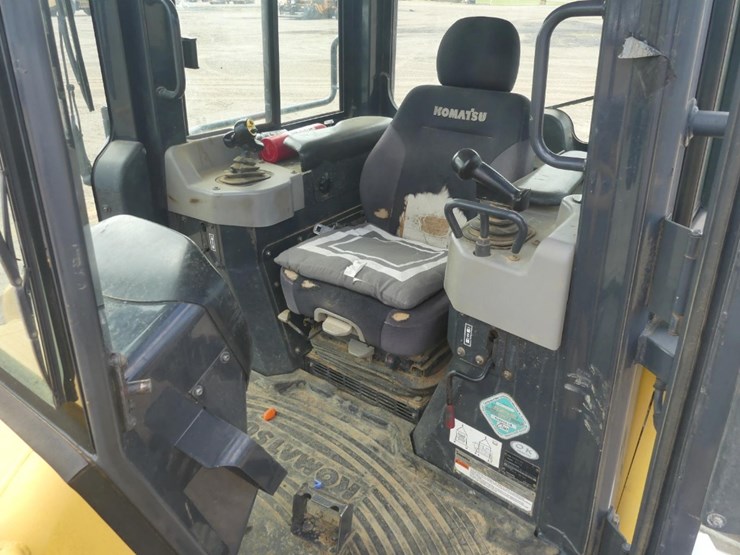 2015-komatsu-d37px-23-image-11