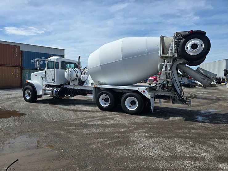 2014-peterbilt-365-image-14