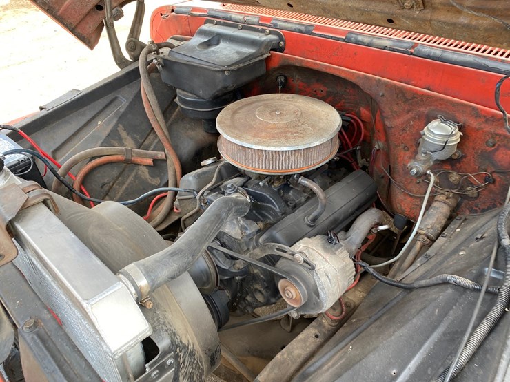 1963-chevrolet-suburban-image-39