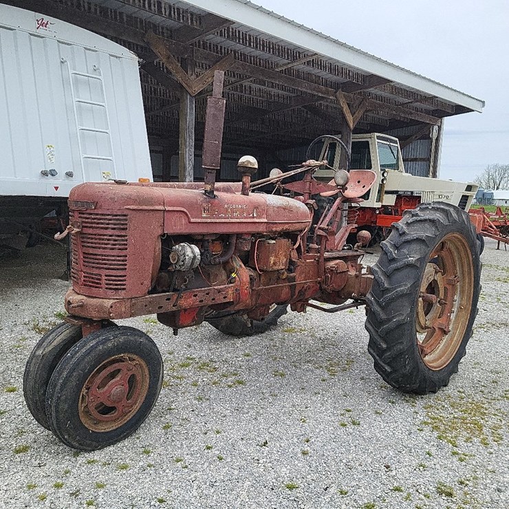 1946 Farmall H Tractor