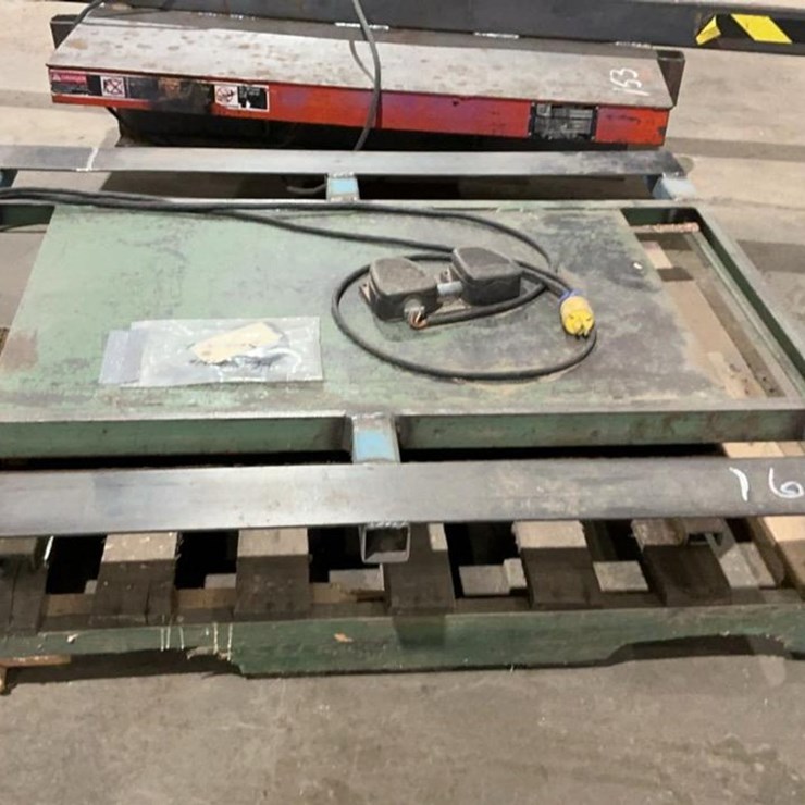 #161 • Southworth Lift Table