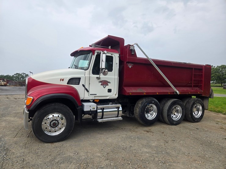 #24355-•-2004-mack-cv713-granite-dump-truck-image-5