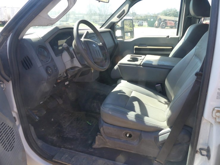 2012-ford-f450-image-8