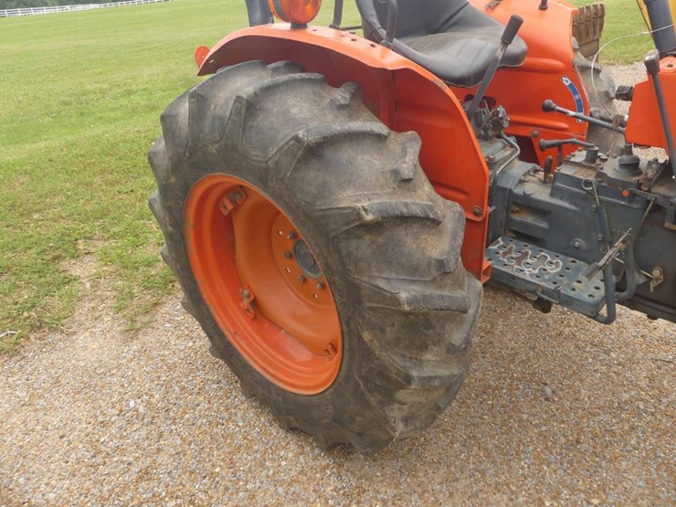 kubota-l2350f-image-9