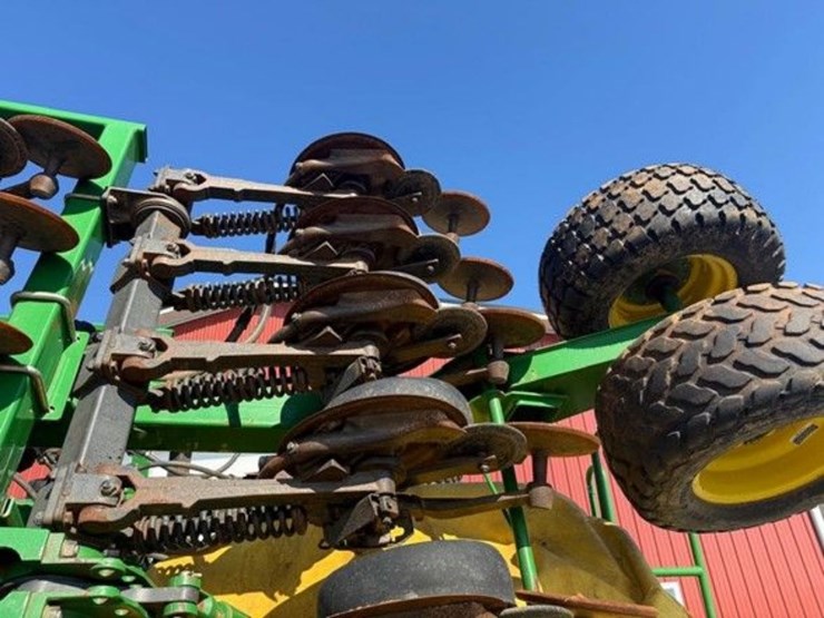2010-john-deere-1990-image-20