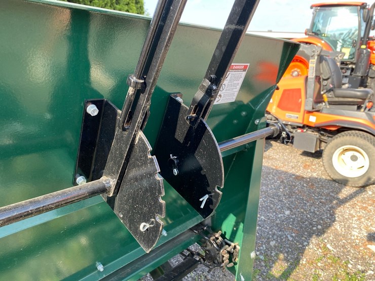 lancaster-elite-100-manure-spreader---like-new-image-22