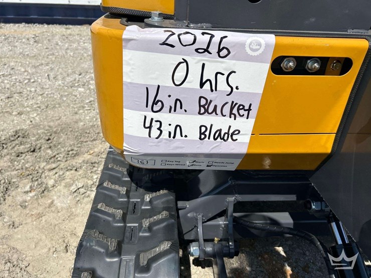 mini-excavator-image-8