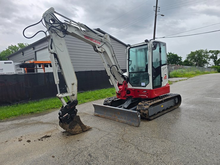 #24032-•-2024-takeuchi-tv350r-excavator-image-3