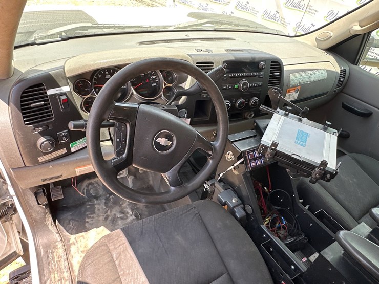 2012-chevrolet-silverado-2500-image-9