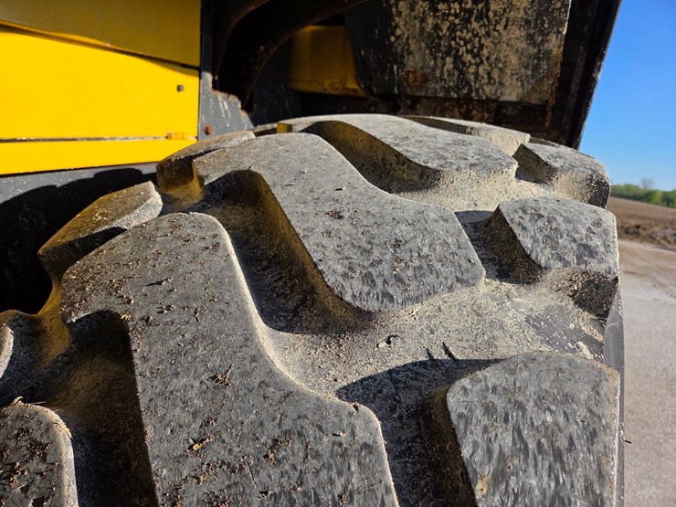 2018-komatsu-wa380-image-7