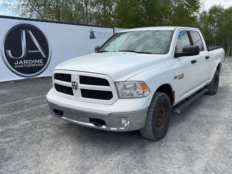 2016-dodge-1500-image-1