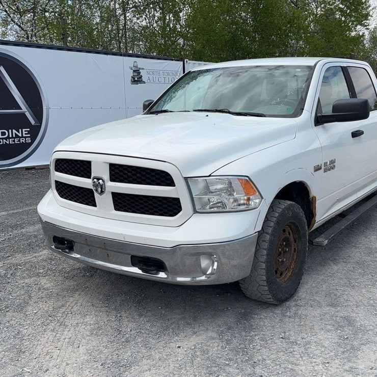 2016 DODGE 1500