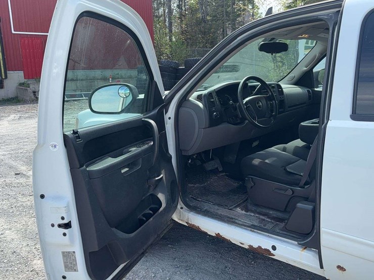 2013-gmc-sierra-1500-image-10