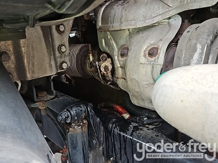 2017-freightliner-cascadia-113-image-26