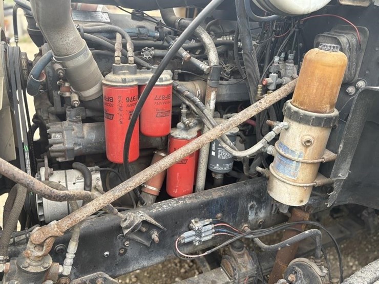 l2--1998-mack-maxi-cruise-truck-image-27