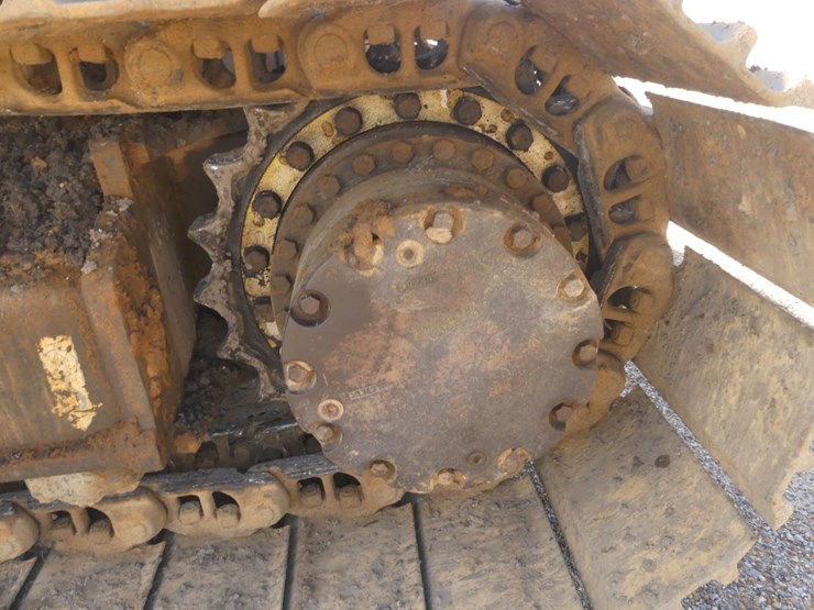 2014-deere-225d-lc-image-6