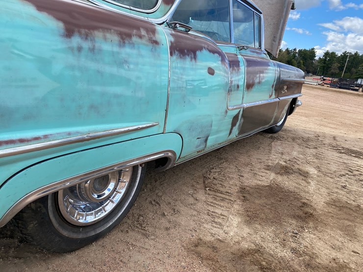 #109-•-1956-cadillac-de-ville-sedan-(title-in-delay)-(nitke-yard-mosinee,-wi)-image-30