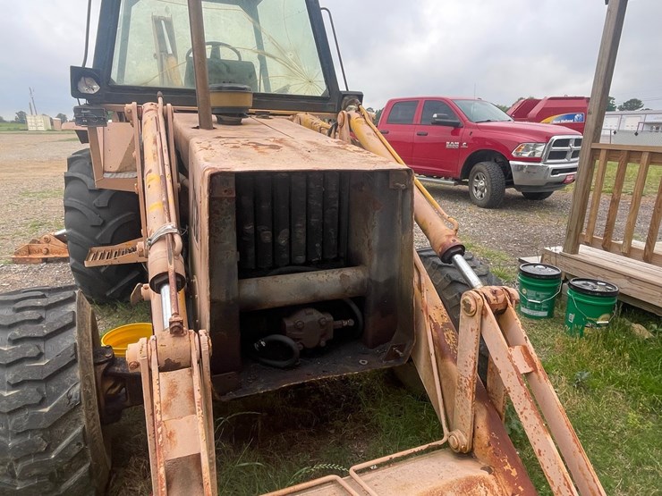 jcb-1550b-image-34
