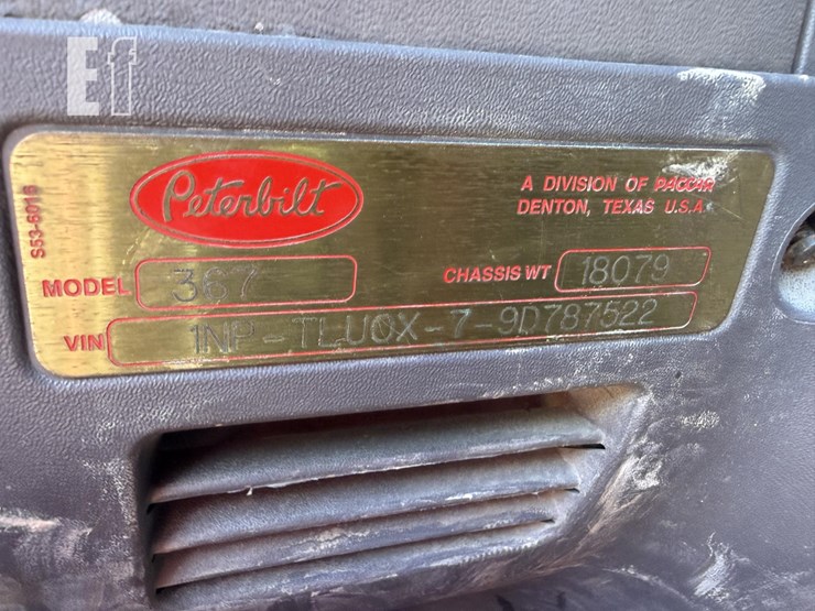 2008-peterbilt-367-image-36