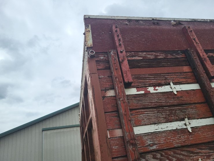 1982-international-1754-single-axle-grain-truck-image-30
