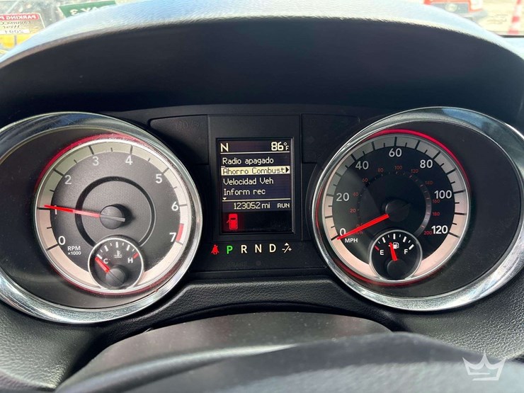2017-dodge-grand-caravan-image-5