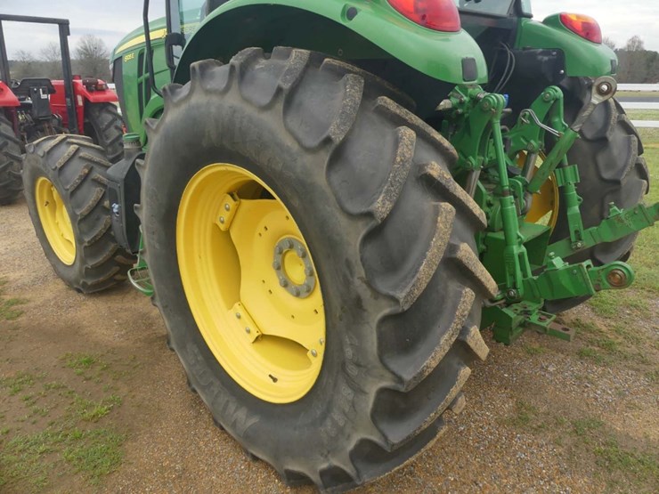 john-deere-6105e-image-6