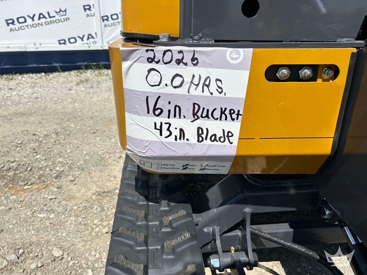 mini-excavator-image-7