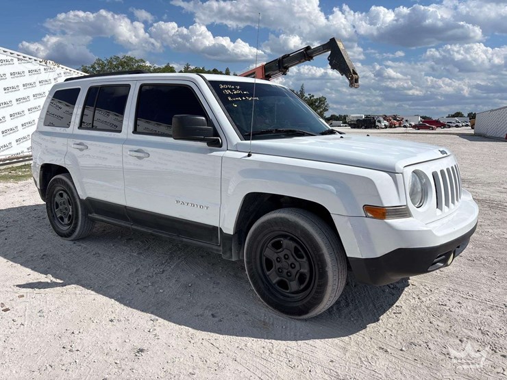 2016-jeep-patriot-image-2