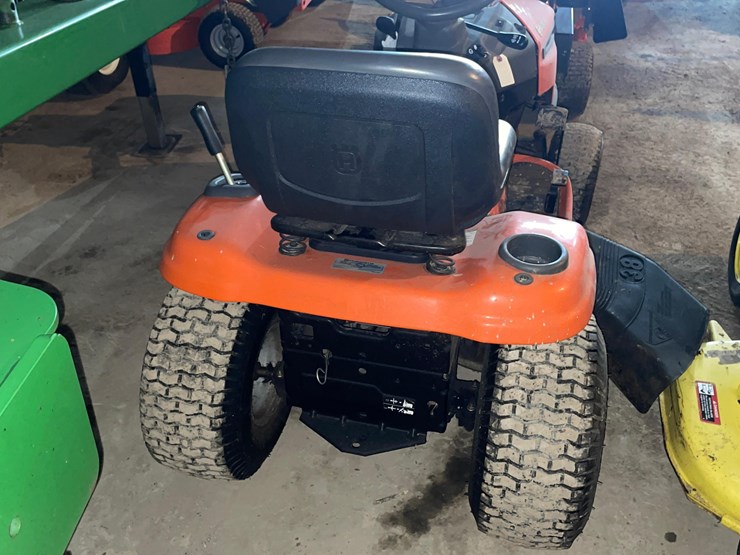 husqvarna-lta-18538-lawn-tractor-image-8