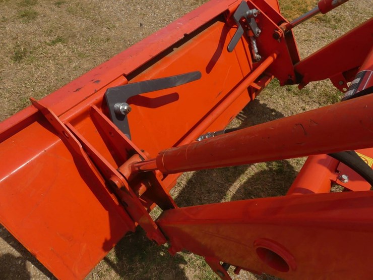 kubota-l2501-image-8