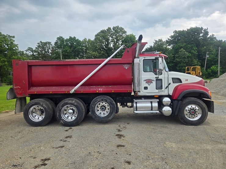 #24355-•-2004-mack-cv713-granite-dump-truck-image-22