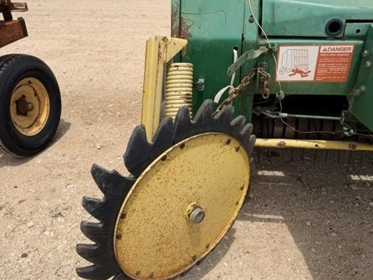 john-deere-435-image-21