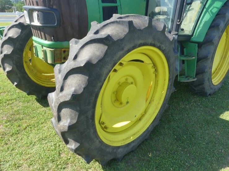 2011-john-deere-6230-image-7