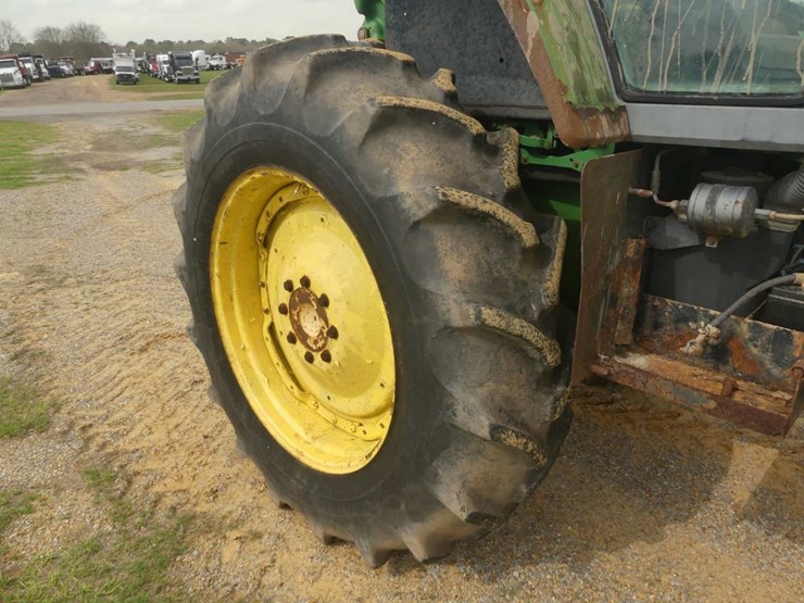 john-deere-7510-image-10