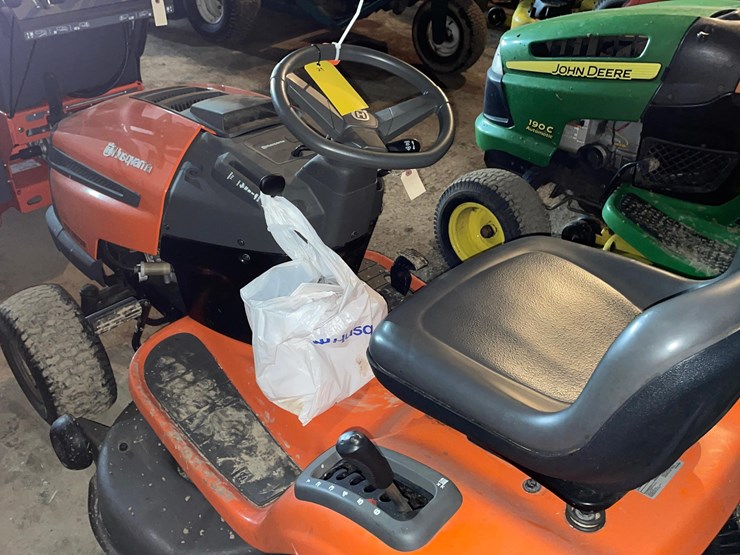 husqvarna-lta-18538-lawn-tractor-image-7