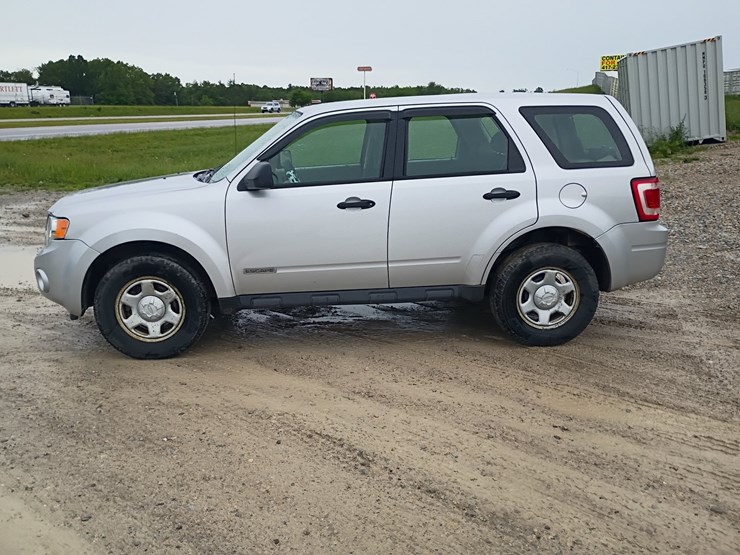 2008-ford-escape-image-3