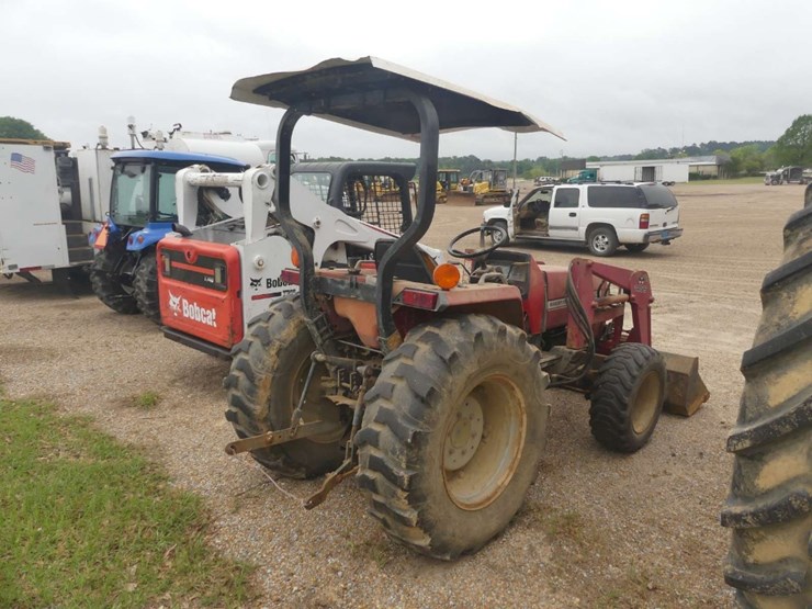 massey-ferguson-1440v-image-3