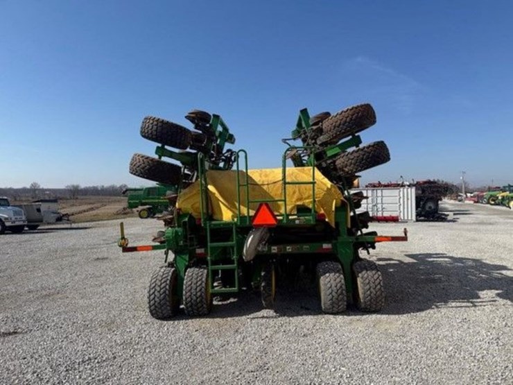2010-john-deere-1990-image-7