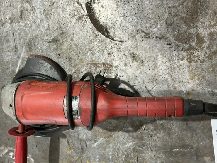 #103-•-milwaukee-9”-grinder-image-3