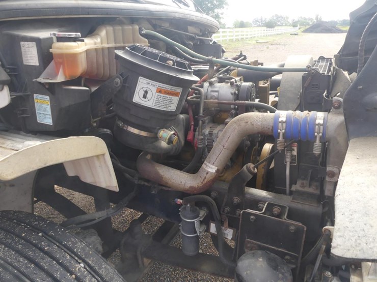 2004-caterpillar-c7-image-11