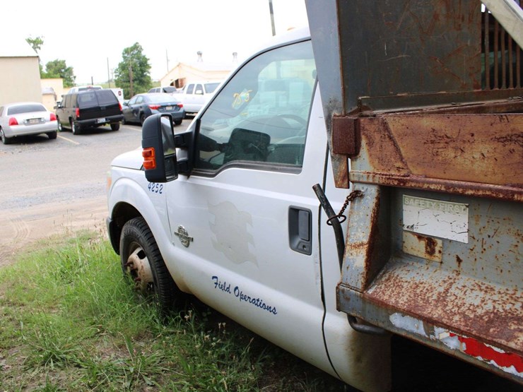 2012-ford-f350-image-9